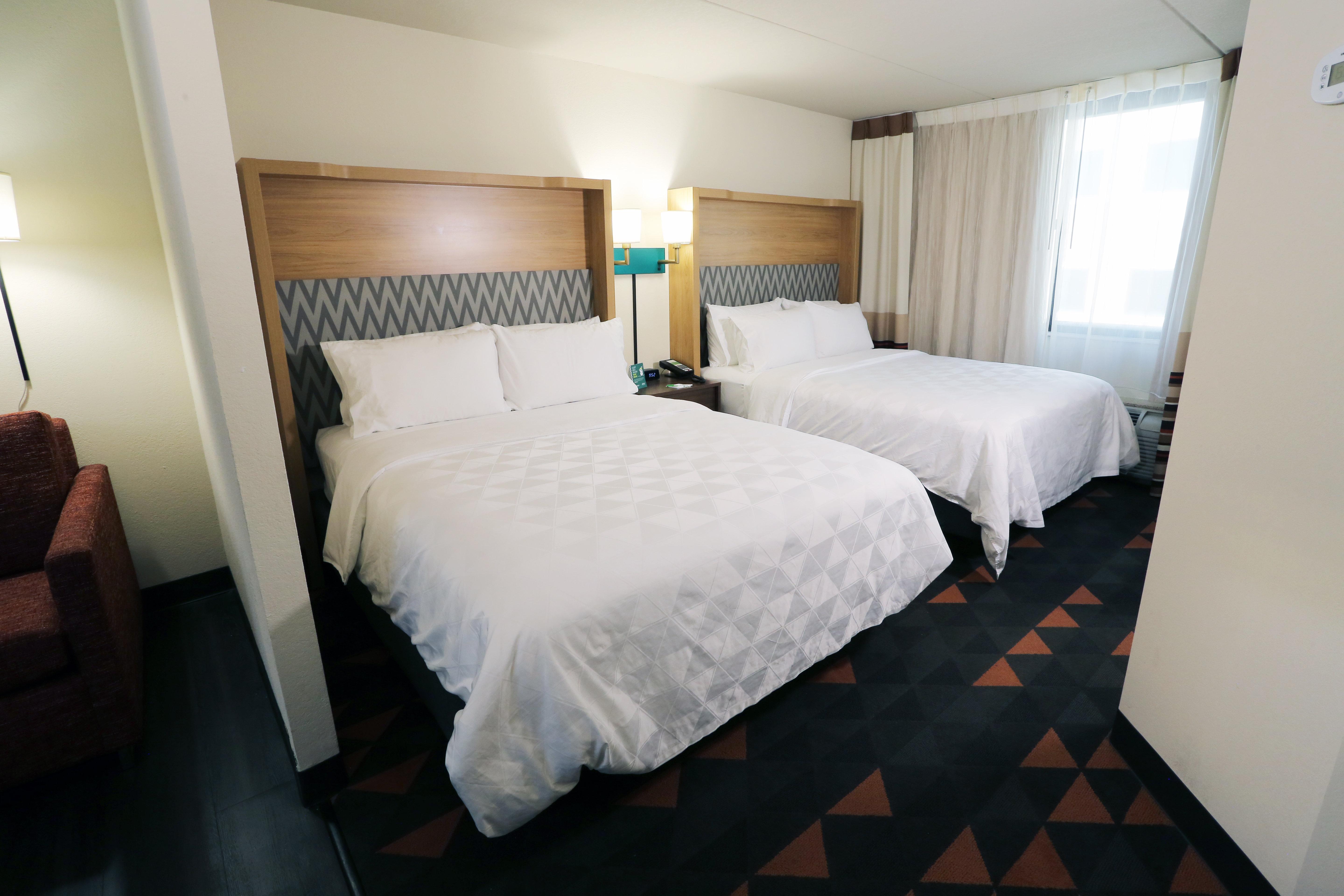 Hotel By Ihg Champaign