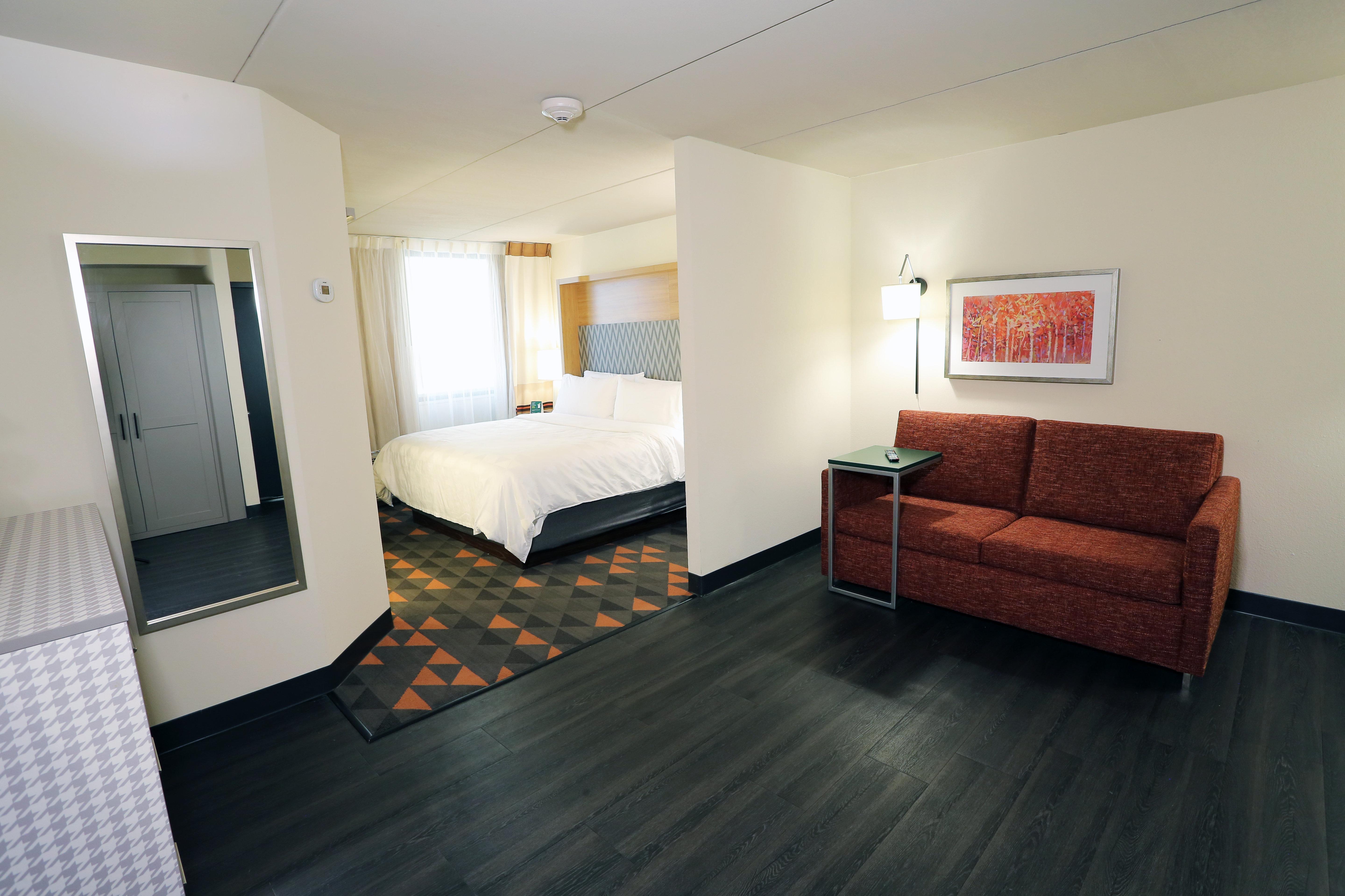 Hotel By Ihg