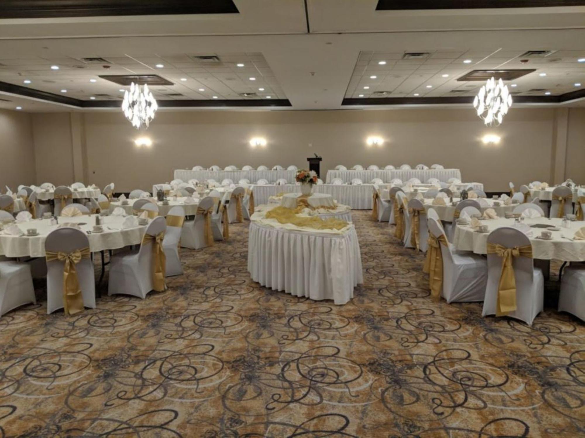 By Ihg 3* Champaign