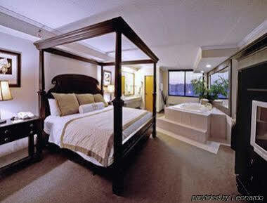Hotel By Ihg